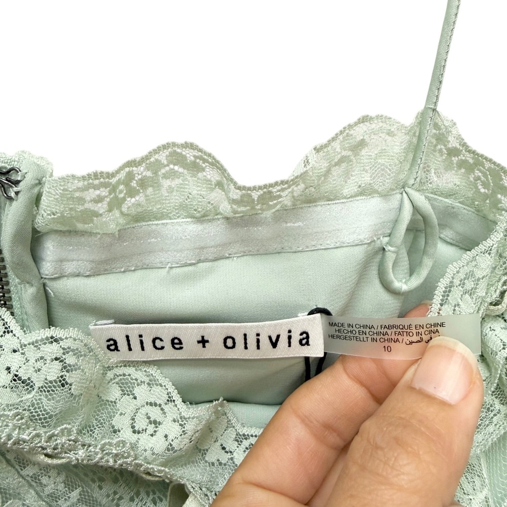 ALICE‎ + OLIVIA  Alessia Lace Top in Green Size 10 NWT - Picture 7 of 13